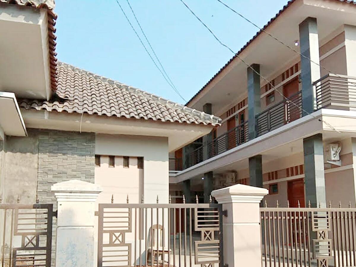 Wisma Andali Syariah Near Rsud Cideres Majalengka Exteriör bild